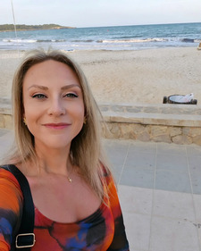 Lucy Carter