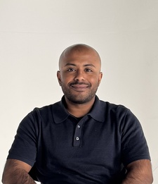 Suresh Manian