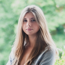 Mien ♡ NighttimeReader ☾