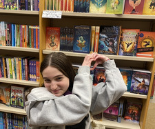 Emma&#x1f5e1;️⛰️