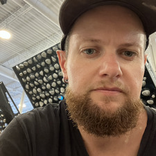 Flungoutofspace (Chris)