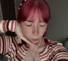 mia °❀⋆.ೃ࿔*:･