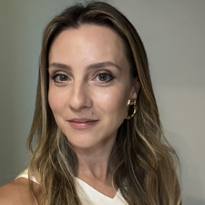 Aline de Mello Stutz 