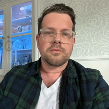 Dan R
