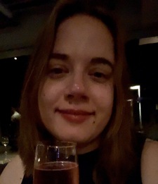 Laura Steele 