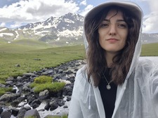 Իզաբելա Մադոյան