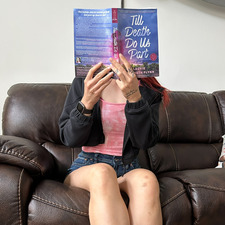 Halie Reads