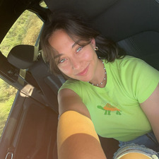 cierra ੈ✩‧₊˚