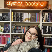 alyshas_bookshelf