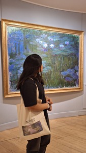 Minoo Rostami
