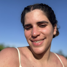 María