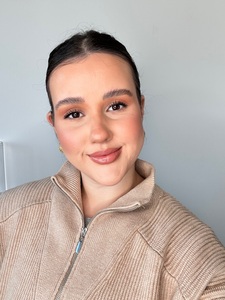 Φωτεινή Πετούμενου