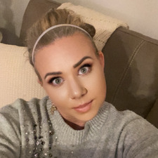 Lindsey B
