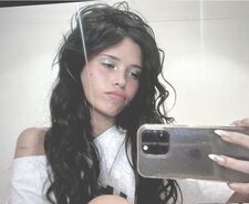 Laura ౨ৎ ⋆｡˚