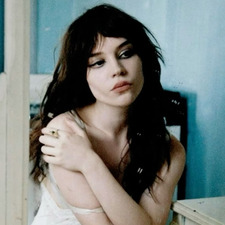 cherry *:･ﾟ✧*:･ﾟ