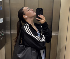 Roberta D Paula