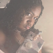 Chloe ∞:｡.｡ ୨୧ ｡.｡:∞