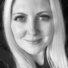 Staci (readandletgrow)
