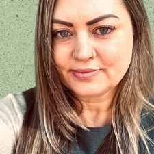 Ali Flint