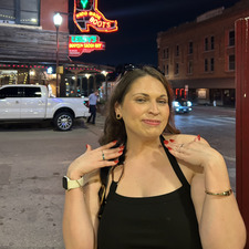 michelle &#x1faa9;&#x1faf6;&#x1f3fc;&#x1f4da;