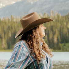 Michaela (books.with.mick)