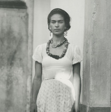 eliott (˶ᵔᴗᵔ˶)