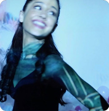 ⋆˚࿔ 𝓸𝓵𝓲𝓿𝓲𝓪 𝜗𝜚˚⋆