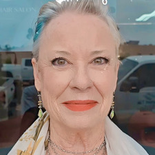 Julia Fulton