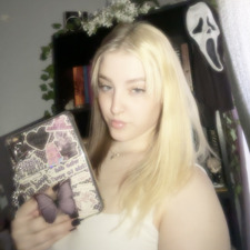 ⋆˚࿔emily𝜗𝜚˚⋆