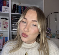 Chapters with Zoe &#x1f496;