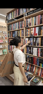 Venisa.books | Isabel