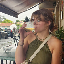 Nina ☠︎︎☠︎︎☠︎