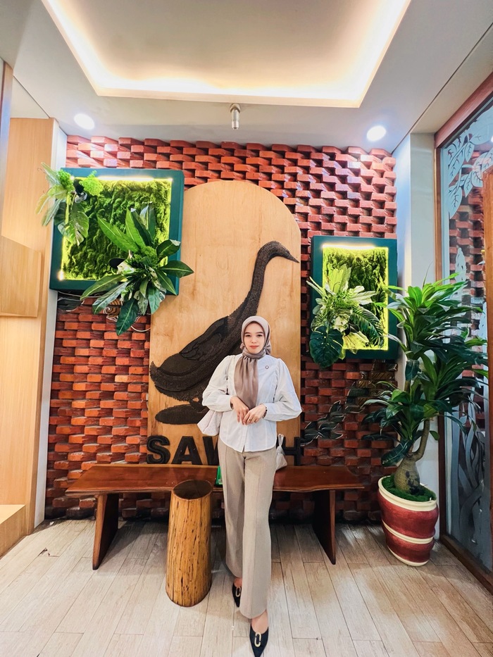Goodreads profile picture for @lestari