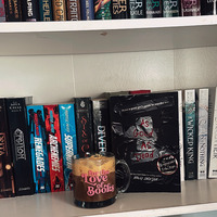 mae_madi - Seattle, WA (144 books)