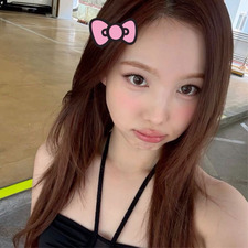 val ᢉ&#x10b69; (taylor’s version)