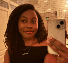 DeAndra Hodge
