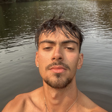Tomás 