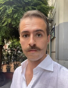 Henrique B