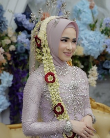 Reynita ★ The Night Reader ★