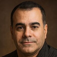 Vahid Chaychi
