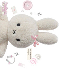 ⋆ &#x1065a; ̊. kat &#x1fa70;&#x1f3a7;