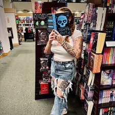 lights off im reading