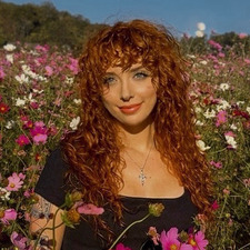 °˖✧˚lindsay˚✧˖°