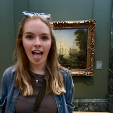 molly ⋆.ೃ࿔*:･