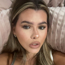 Izzy📚✨☁️ Gill