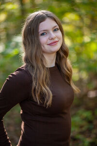 Khloe (Barely Active)