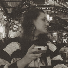 Даша Травень