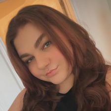 Audrey (audreeeeeads)