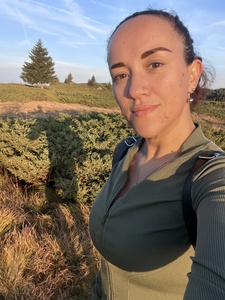 Виктория Чакърска