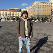 Dario Dovere